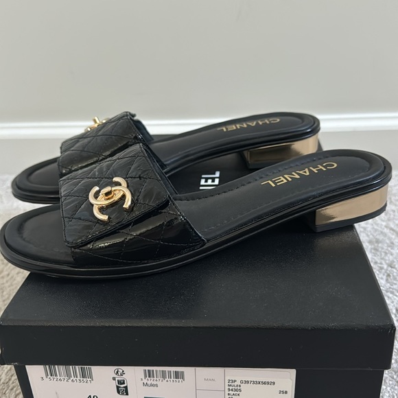 Authentic Chanel black Mules from 23P- gold accent - Picture 3 of 4